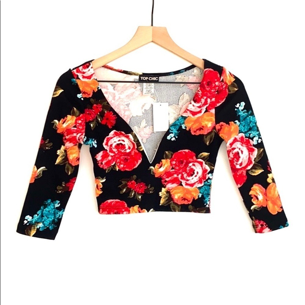 Top Chic‎ floral crop top, size M, NWT